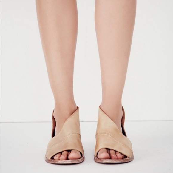 Free People Natural Tan Mont Blanc Flats Sandals - Picture 4 of 5